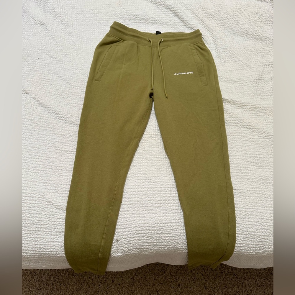 Alphalete Joggers